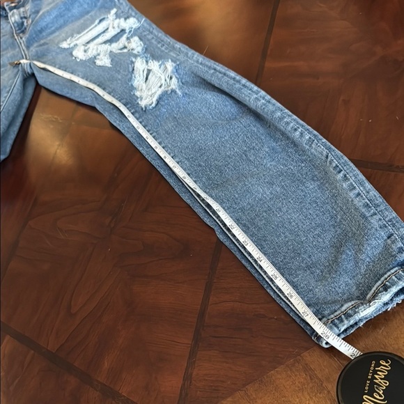 AMERICAN EAGLE OUTFITTERS women's distressed jeans, size 00 - Picture 11 of 12